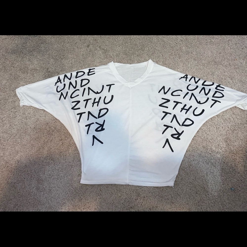 Letter print long sleeve!